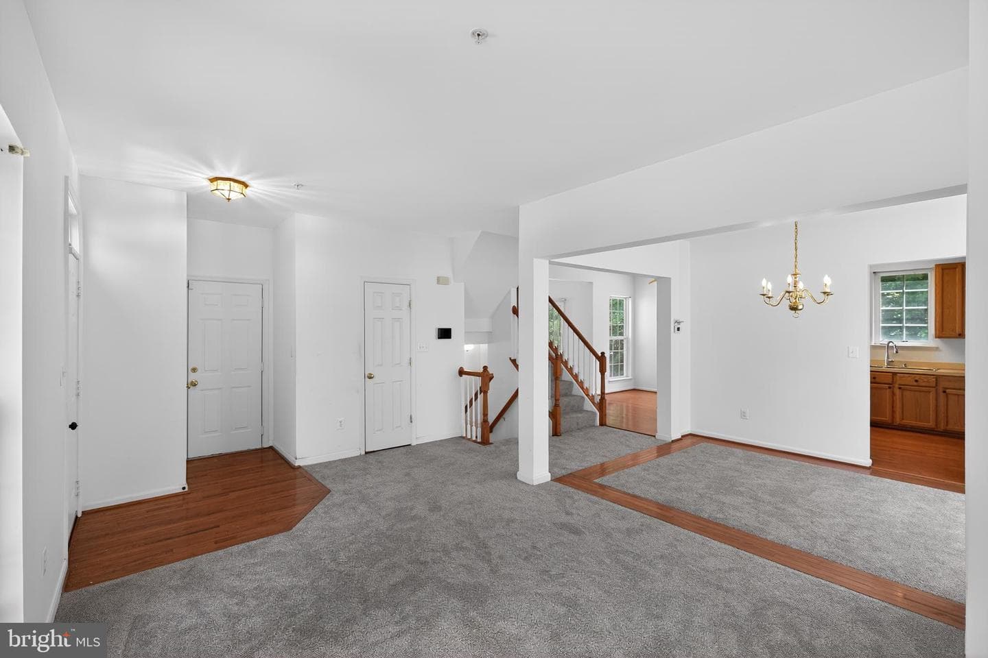 9200 Fox Park Road photo 3
