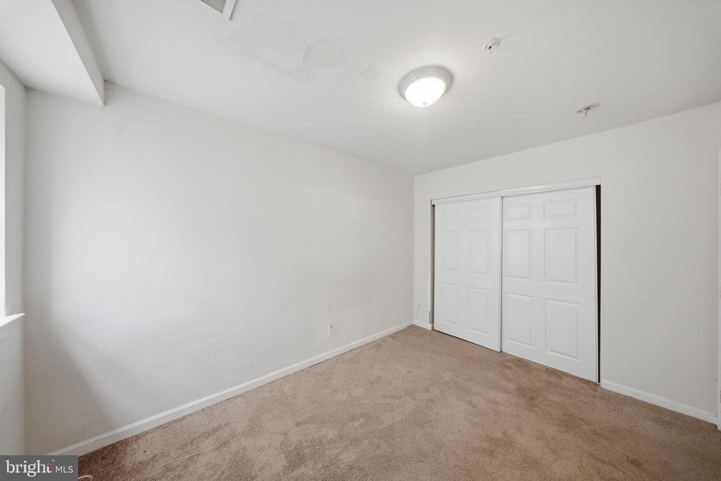 7611 Temple Hill Road photo 9