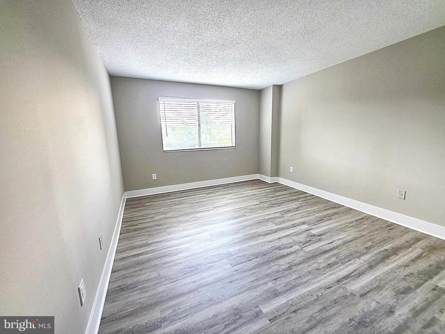 1836 Metzerott Road Road #427 photo 17