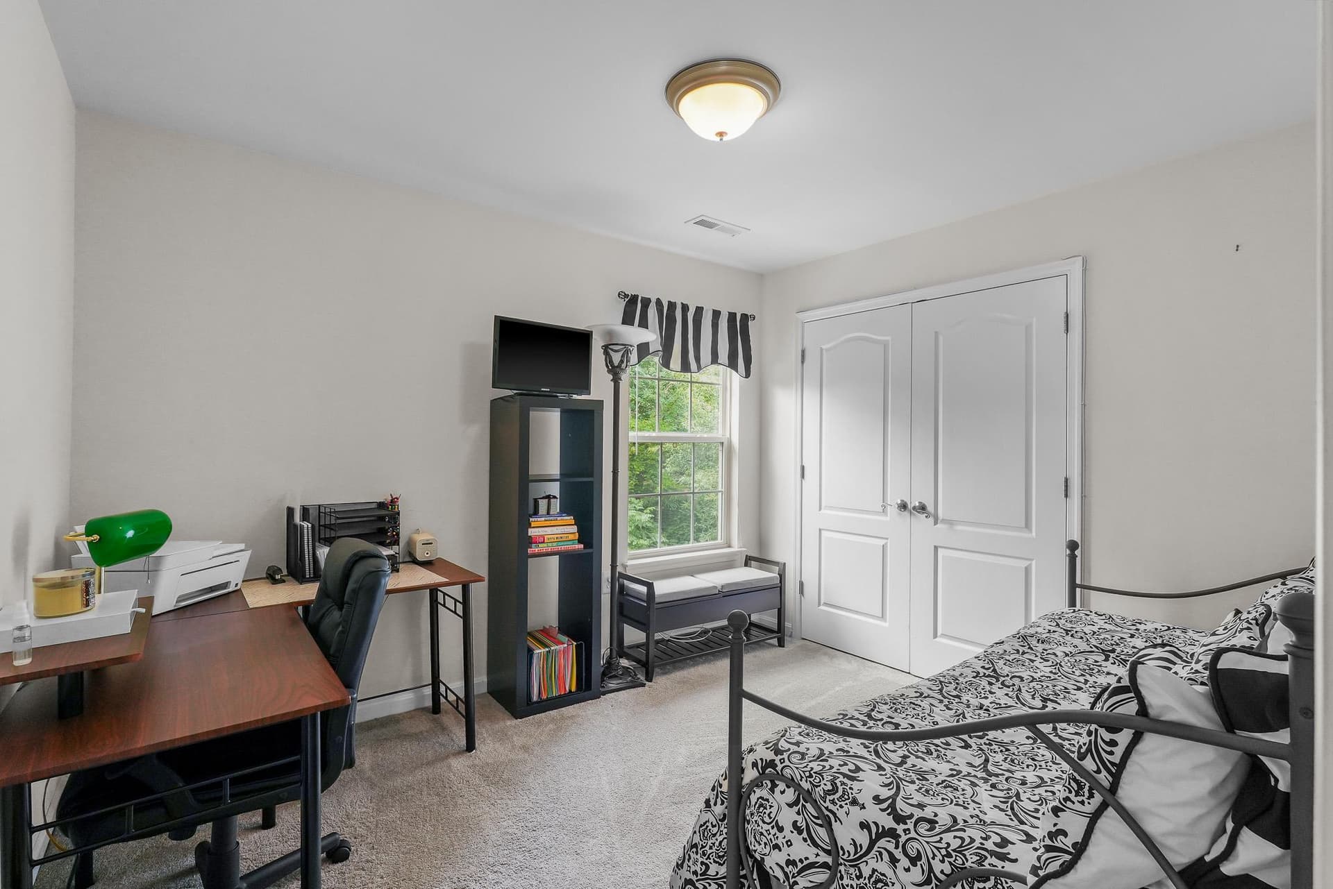8705 Francesca Drive photo 32