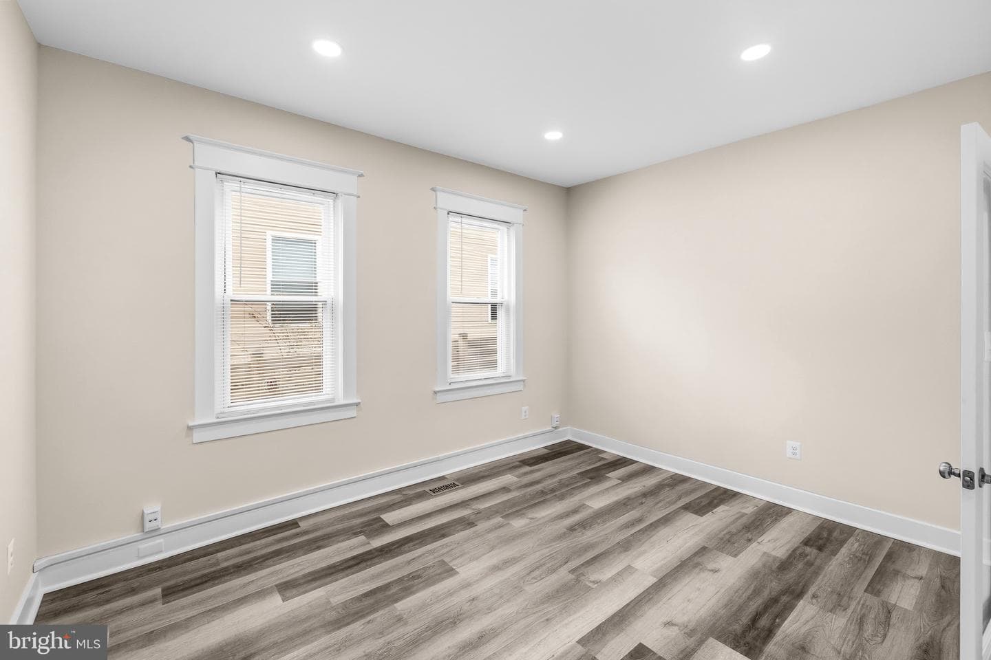 3724 35th Street photo 41