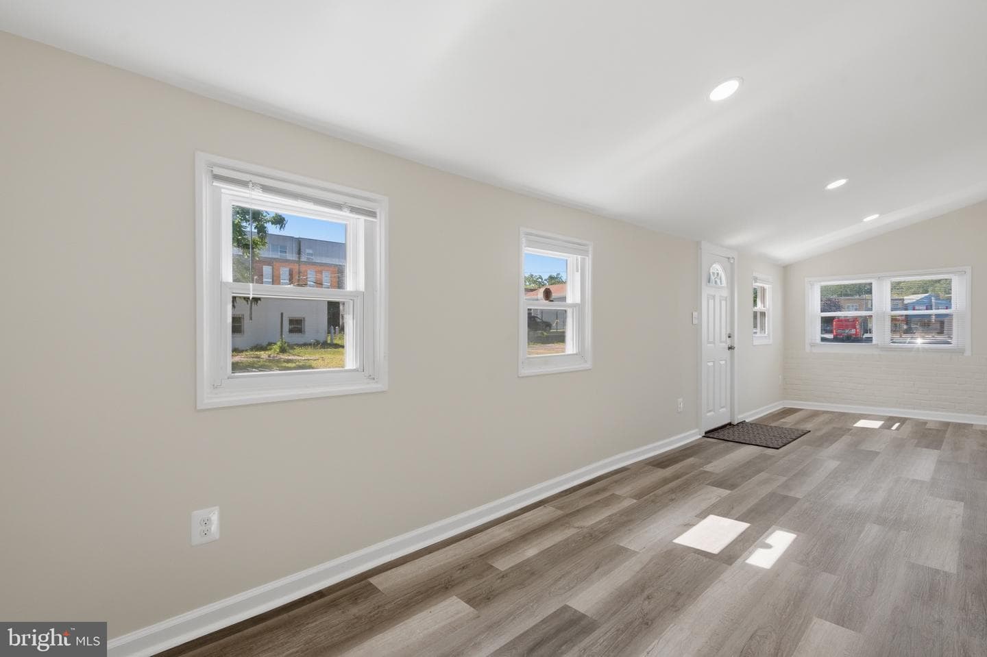 3724 35th Street photo 60