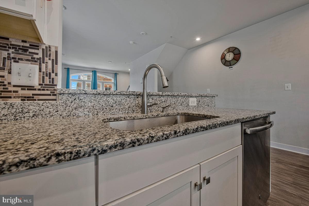 8270 Miner Street photo 13