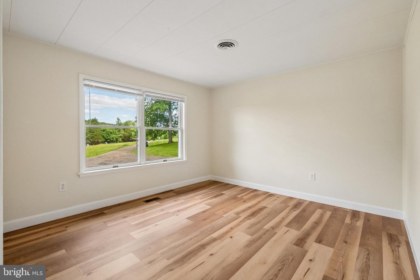 12301 Gallahan Road photo 11