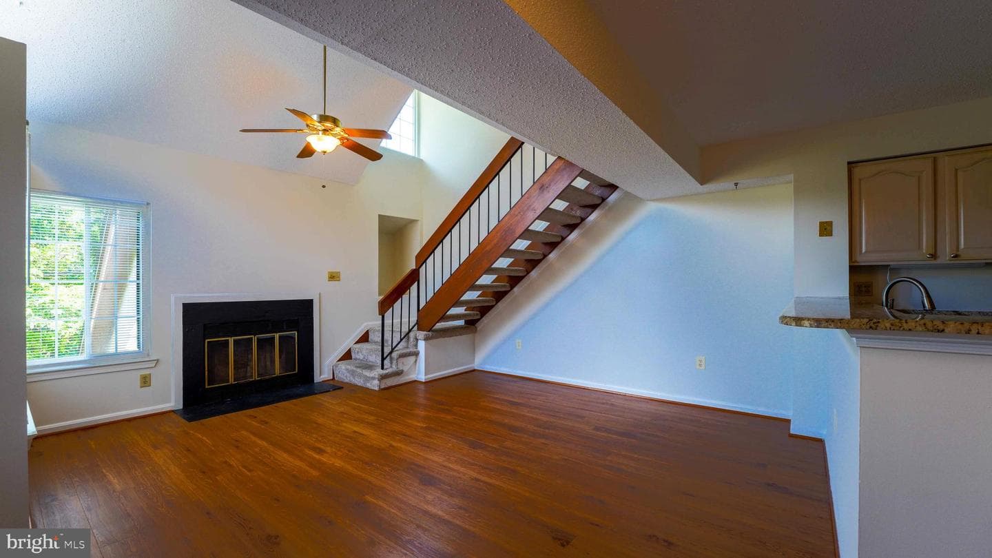 14109 William Street #16-B photo 8