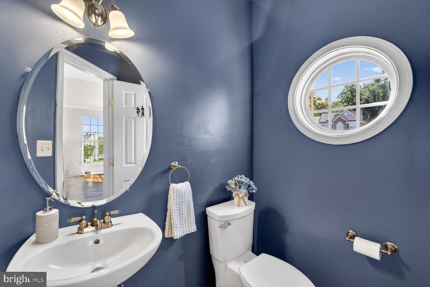 7712 Blue Point Avenue photo 4