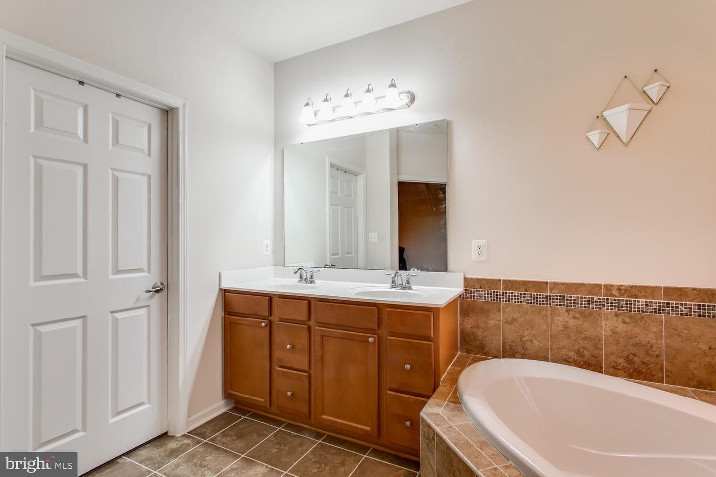 915 Hall Station Drive photo 24