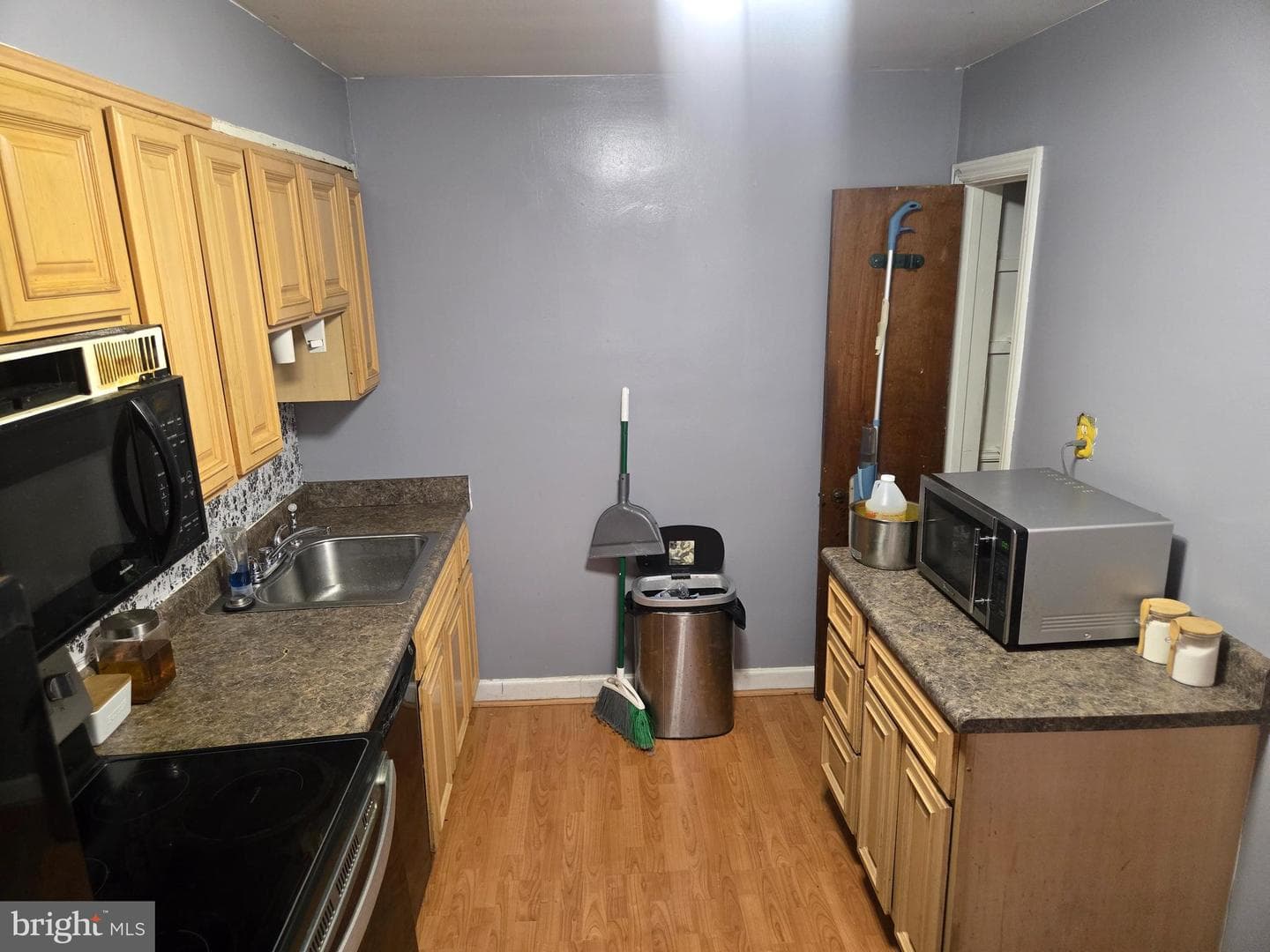 2345 Iverson Street photo 12