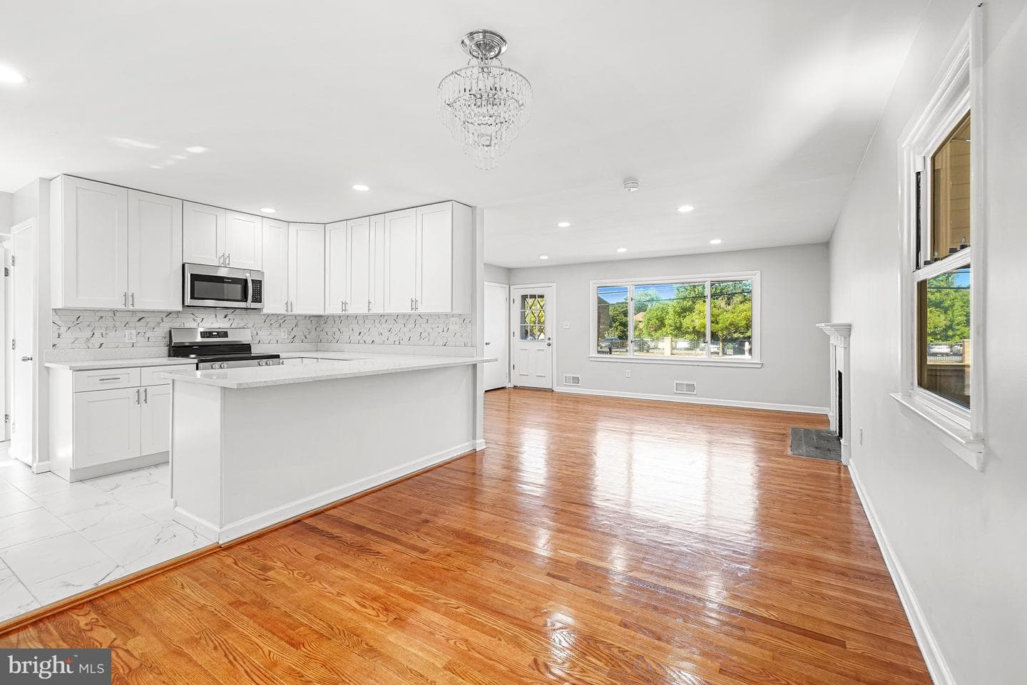 11309 Cherry Hill Road photo 10
