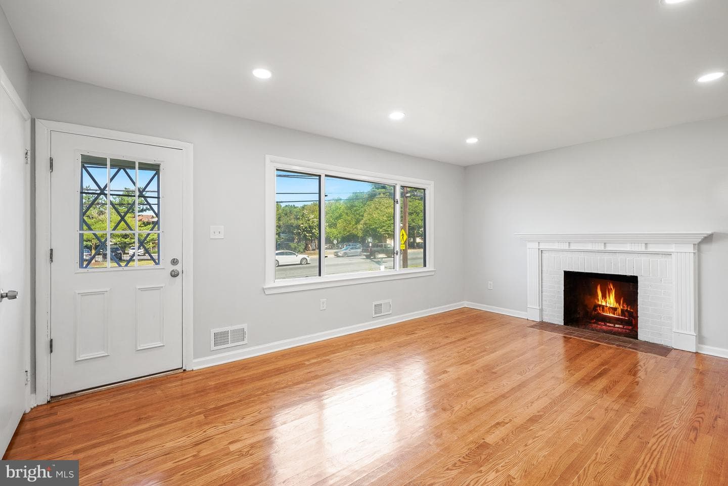 11309 Cherry Hill Road photo 5