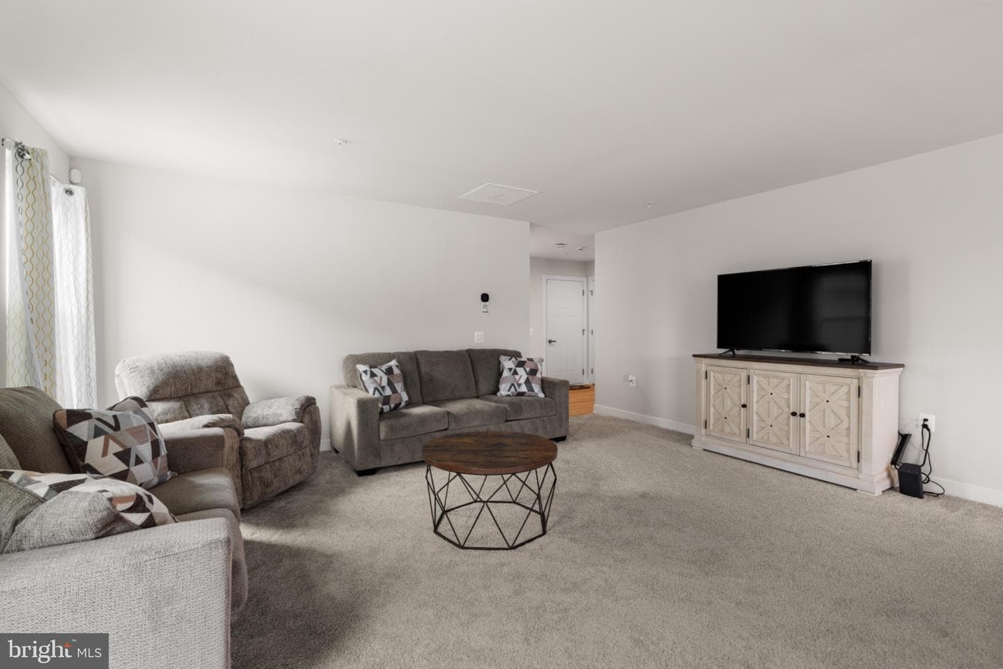 8304 Sage Flower Avenue photo 6
