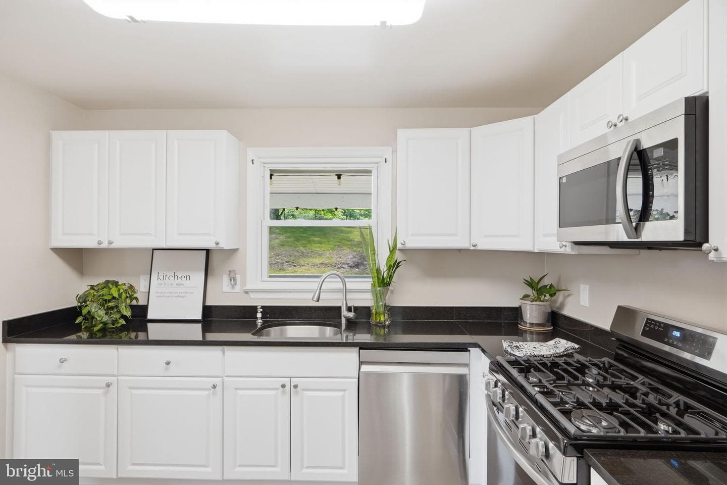 3007 Kingsway Road photo 12