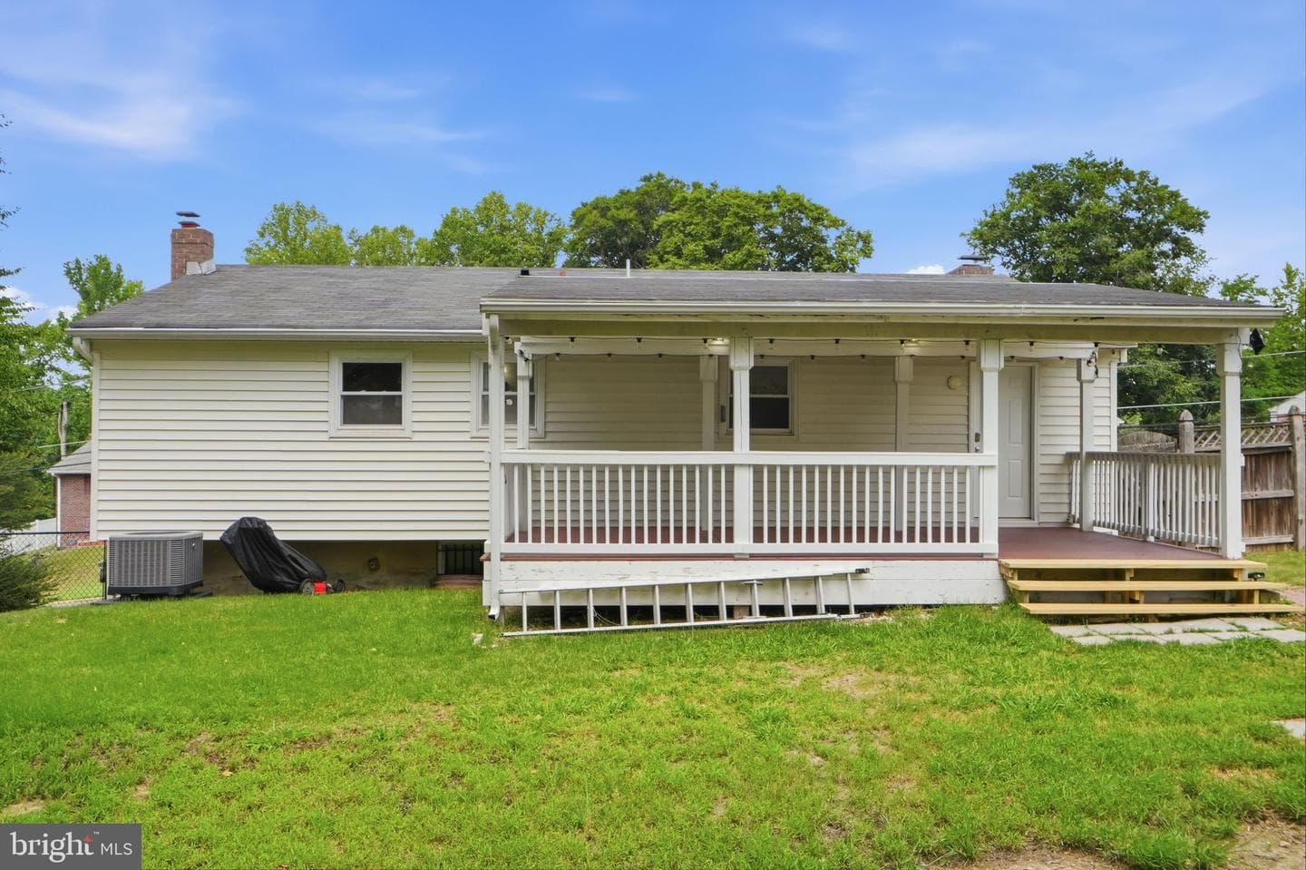 3007 Kingsway Road photo 32