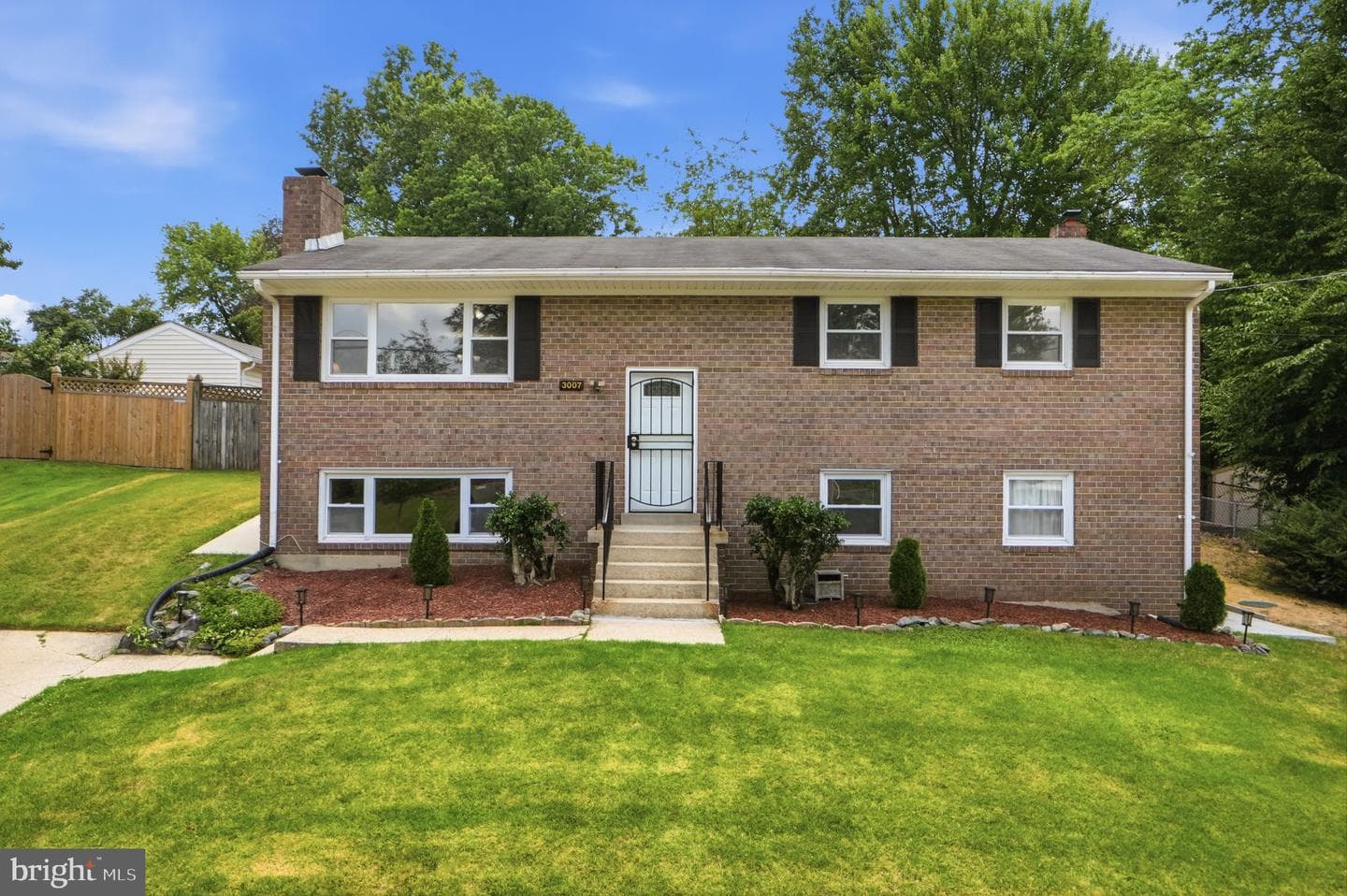 3007 Kingsway Road photo 35