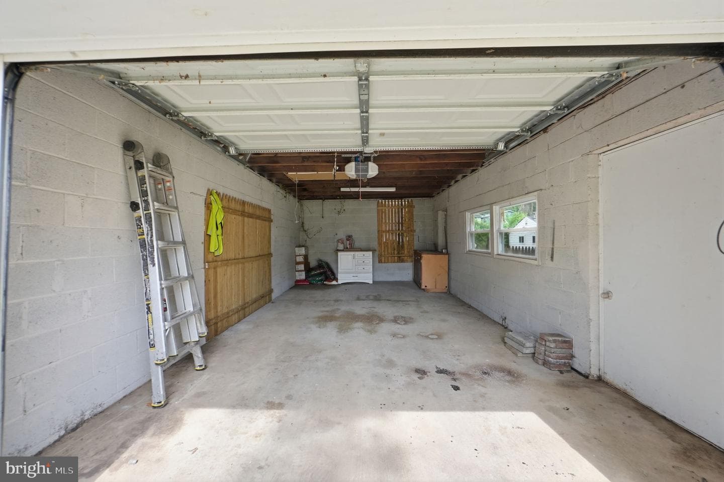 715 Opus Avenue photo 35