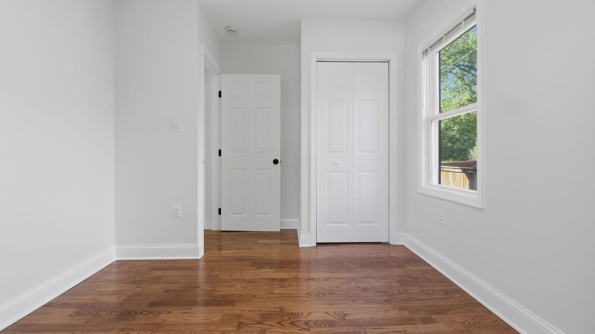 5633 Jamestown Road photo 17