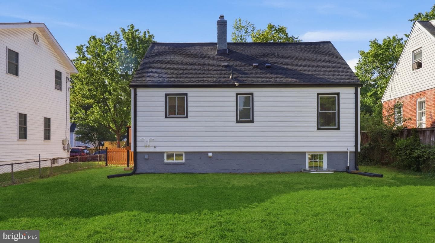 5633 Jamestown Road photo 44