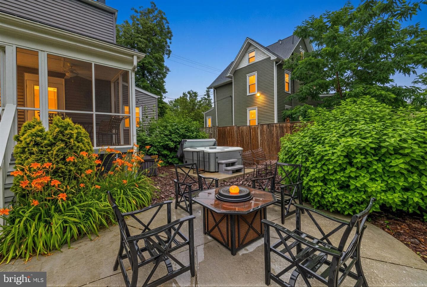 4107 Queensbury Road photo 2