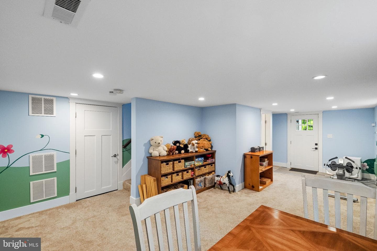 4107 Queensbury Road photo 31