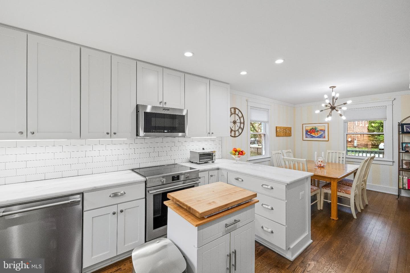 4107 Queensbury Road photo 9
