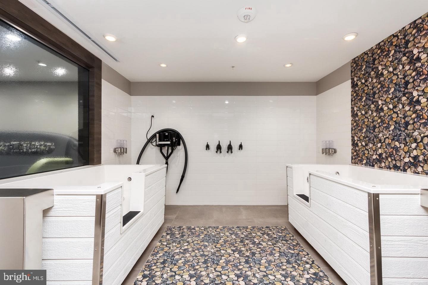 145 Riverhaven Drive #503 photo 35