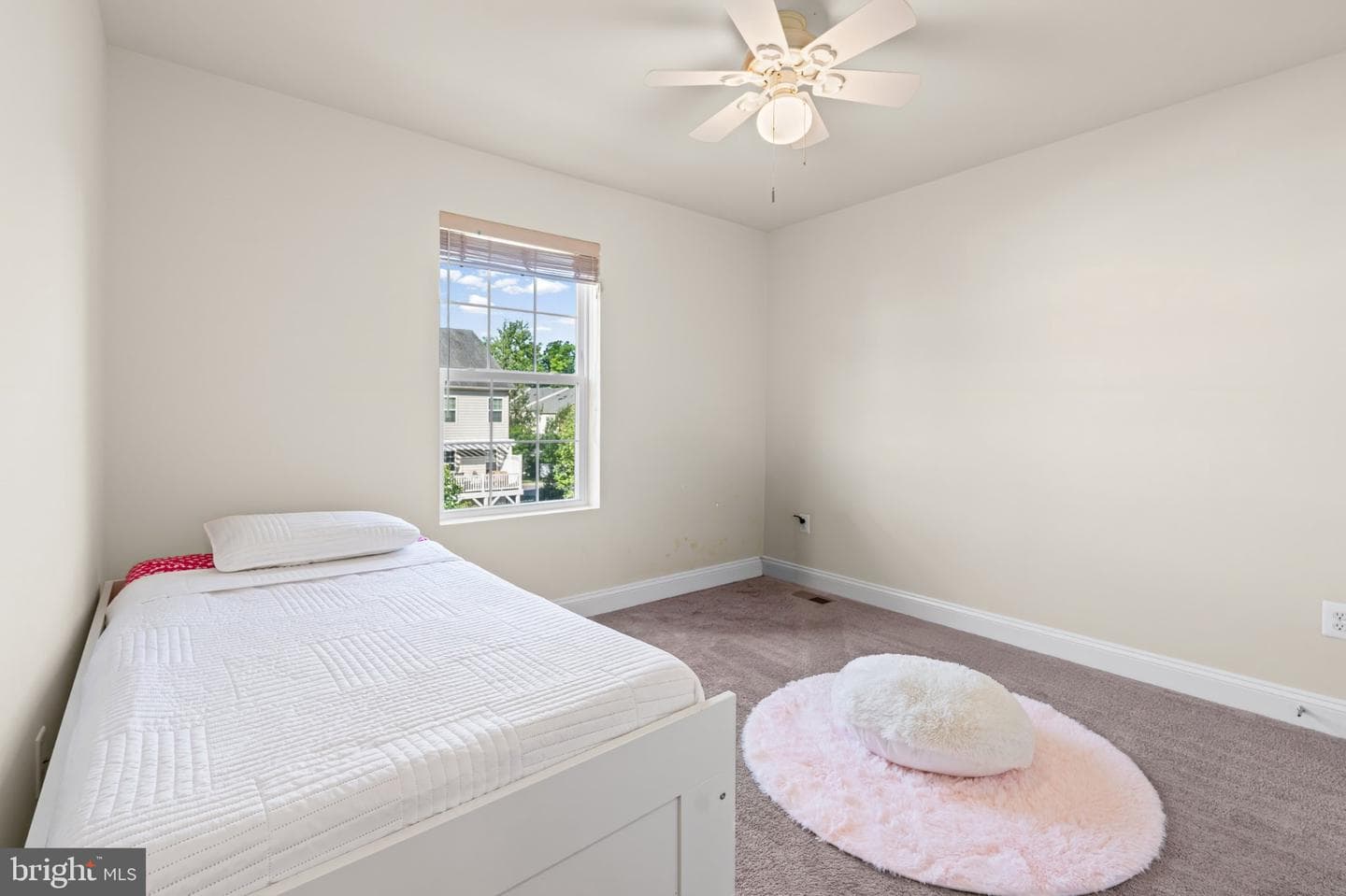 15618 Burford Lane photo 20