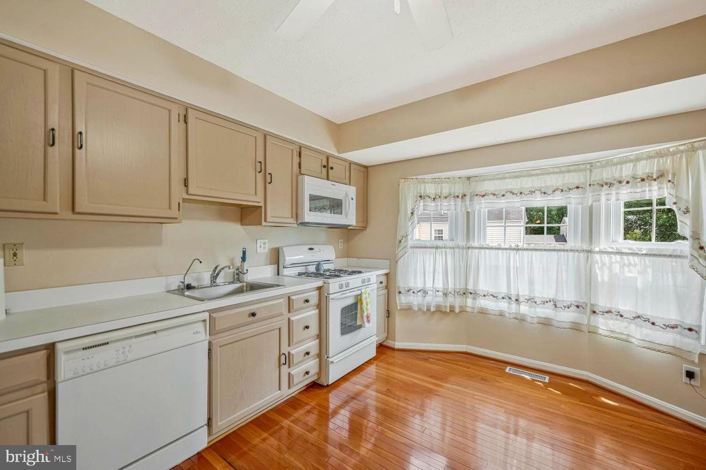 11823 Sylvia Drive photo 23