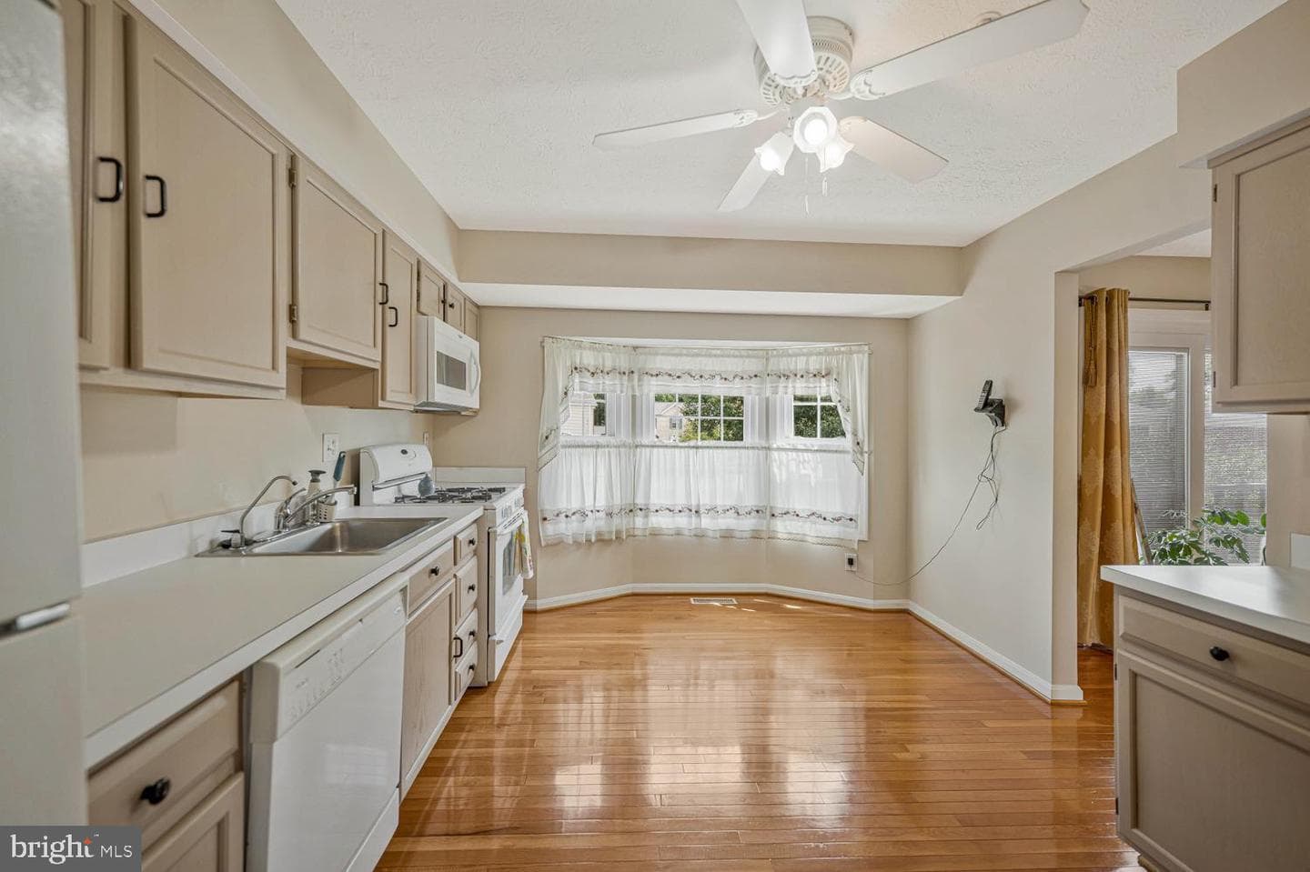 11823 Sylvia Drive photo 24