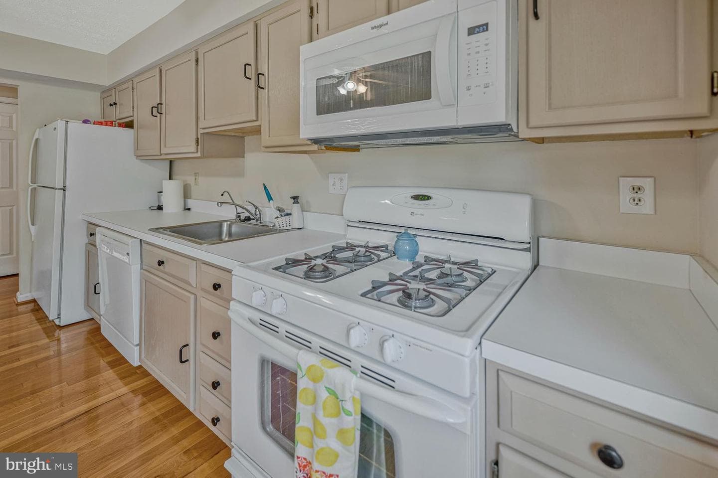 11823 Sylvia Drive photo 27