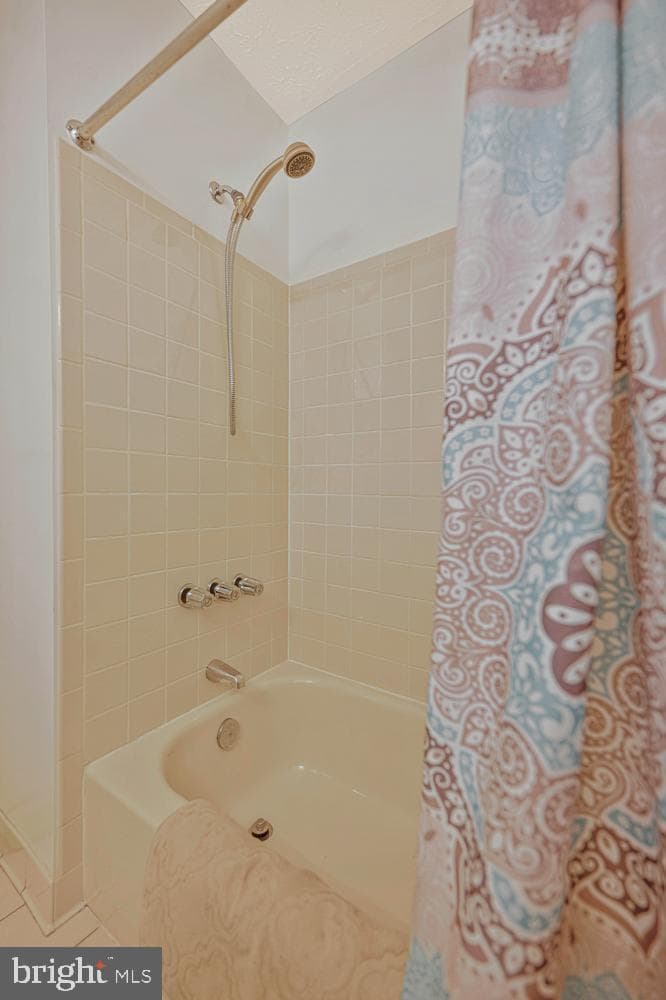 11823 Sylvia Drive photo 32