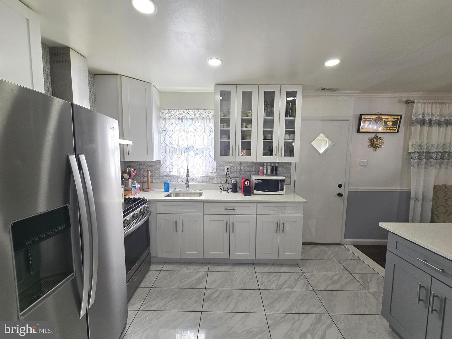 3009 Viceroy Avenue photo 4