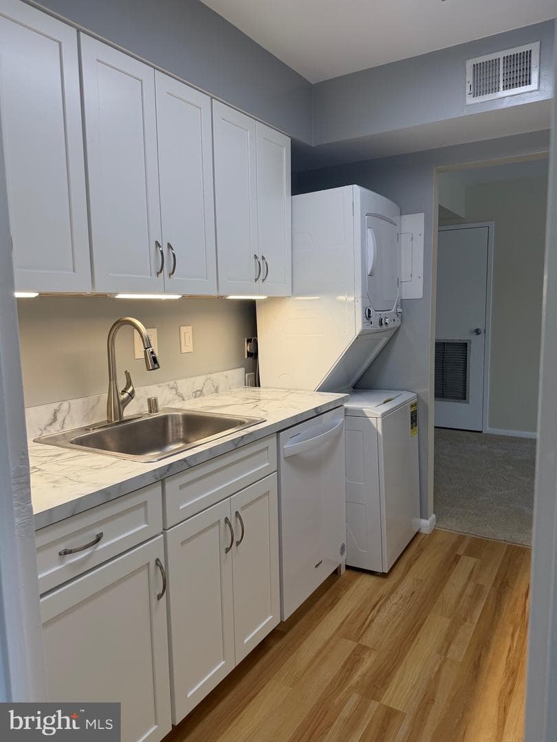 6996 Hanover Parkway #401 photo 3
