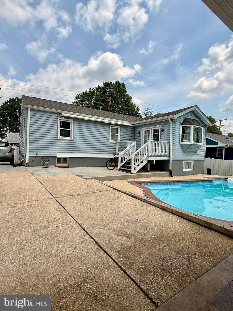 5923 Berwyn Road photo 38