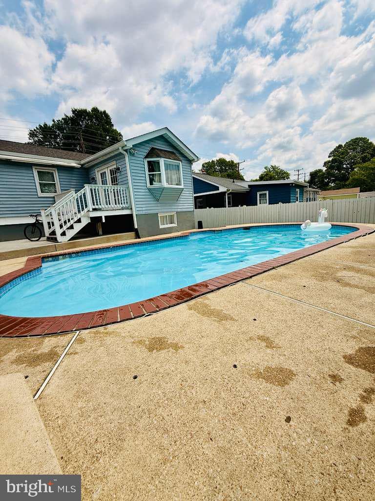 5923 Berwyn Road photo 44