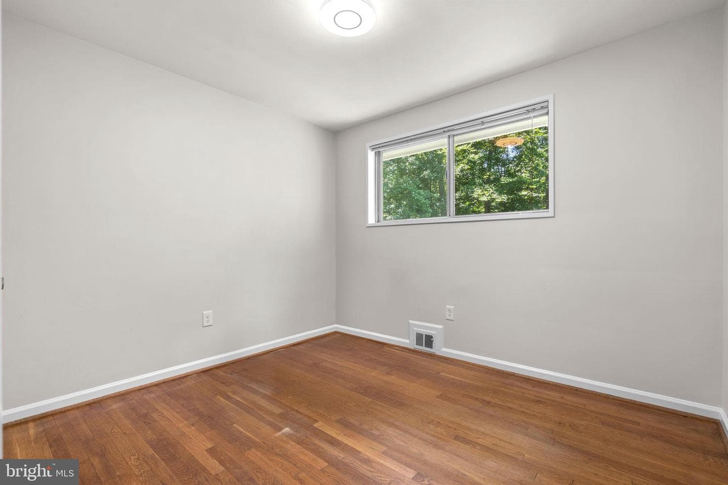 7524 Sweetbriar Drive photo 25