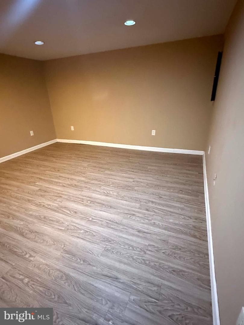 1115 Elfin Avenue photo 10