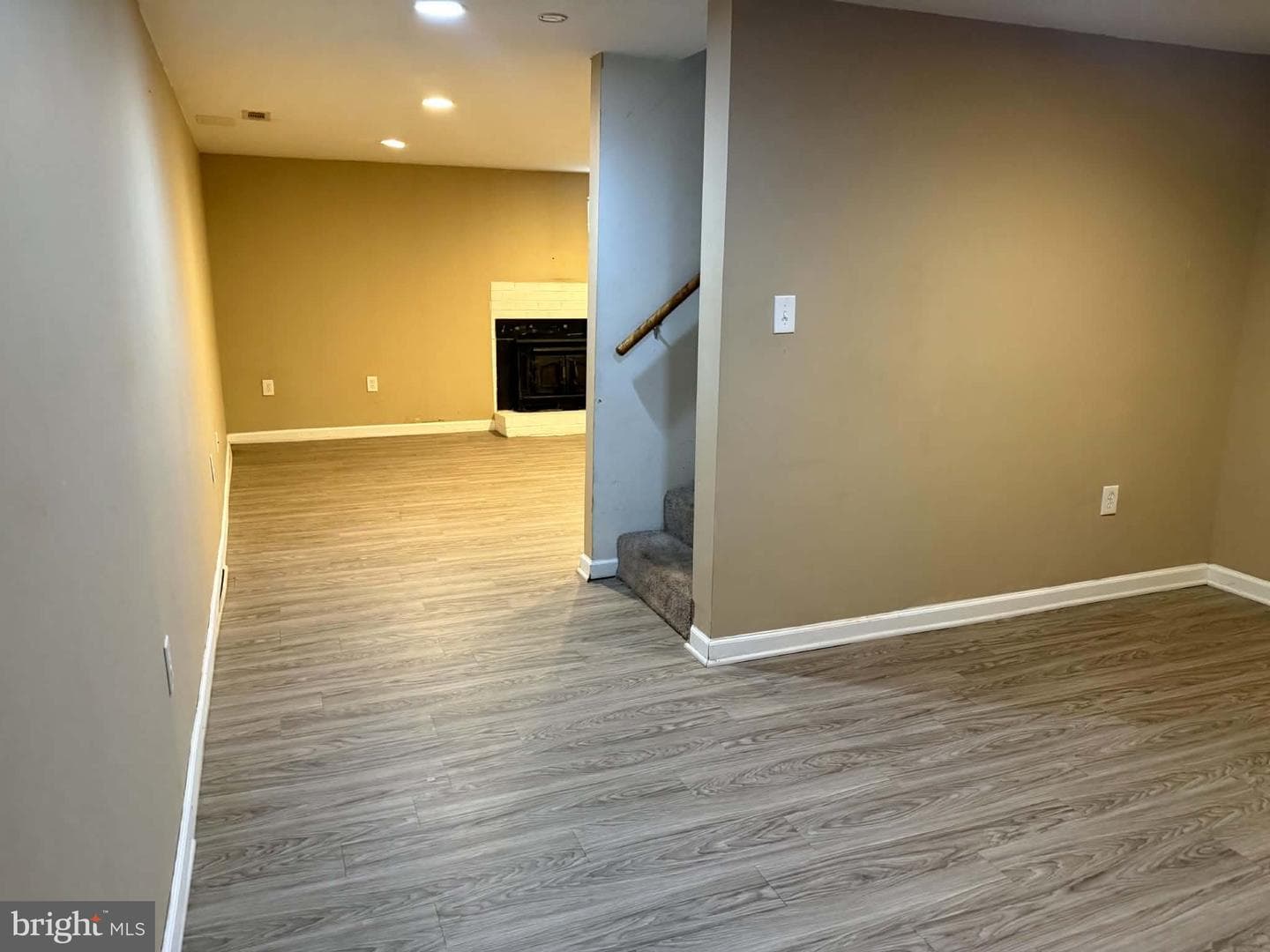1115 Elfin Avenue photo 8