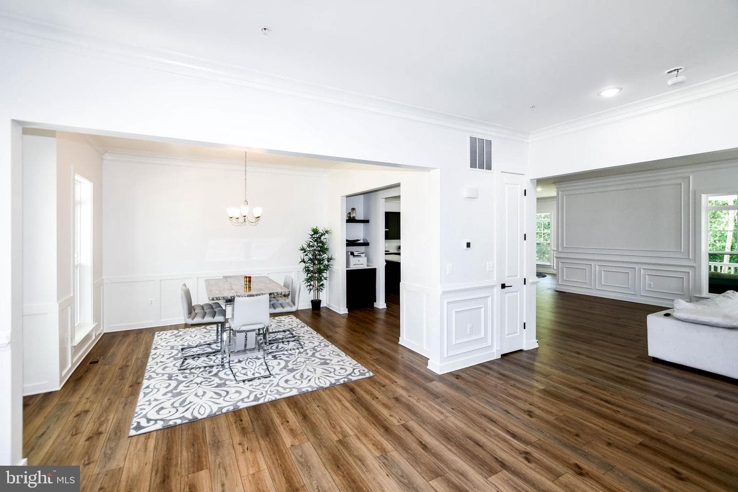 15921 Hyde Park Place photo 12