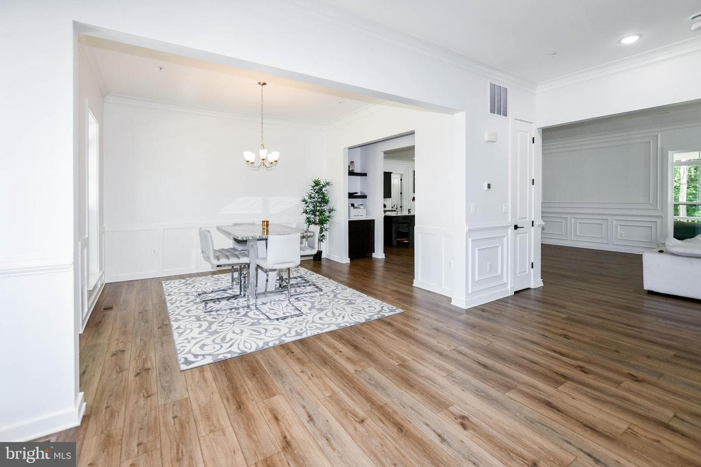 15921 Hyde Park Place photo 13