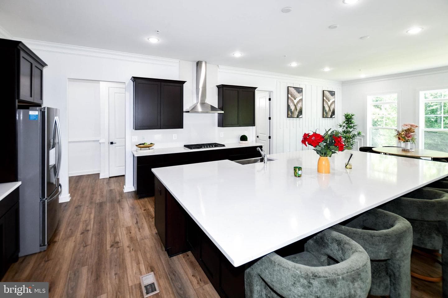 15921 Hyde Park Place photo 27