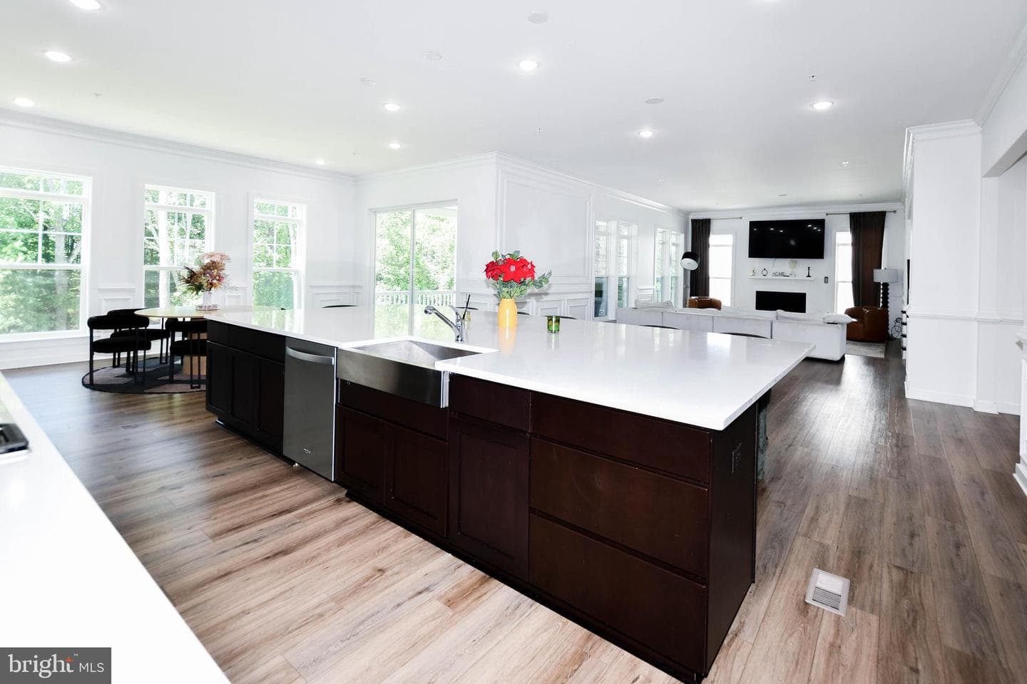 15921 Hyde Park Place photo 33