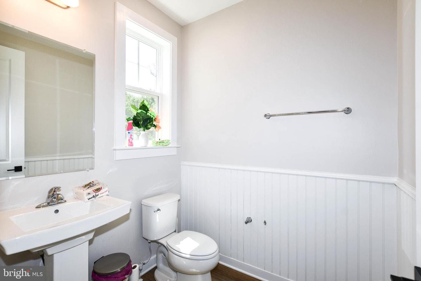 15921 Hyde Park Place photo 34