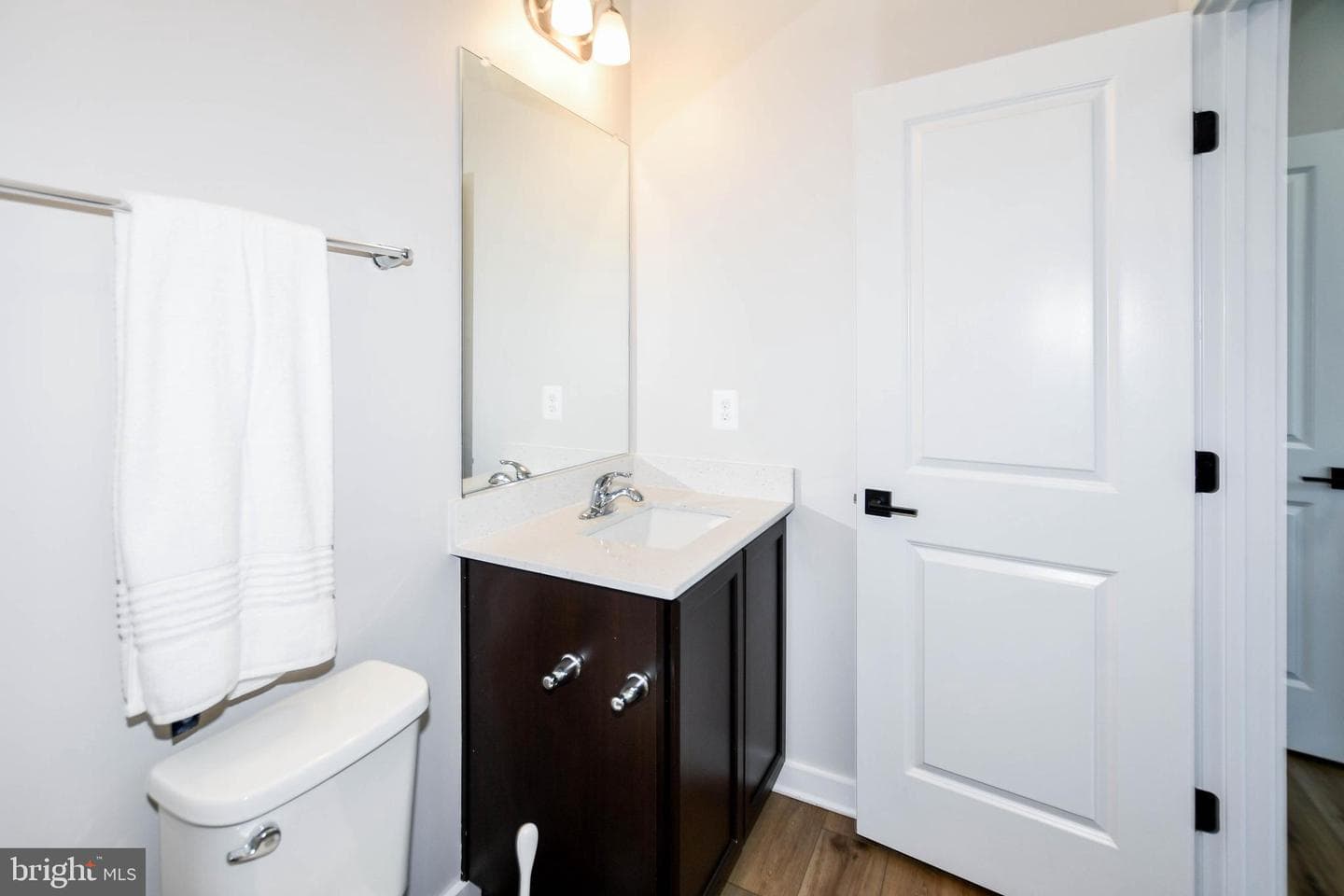 15921 Hyde Park Place photo 48