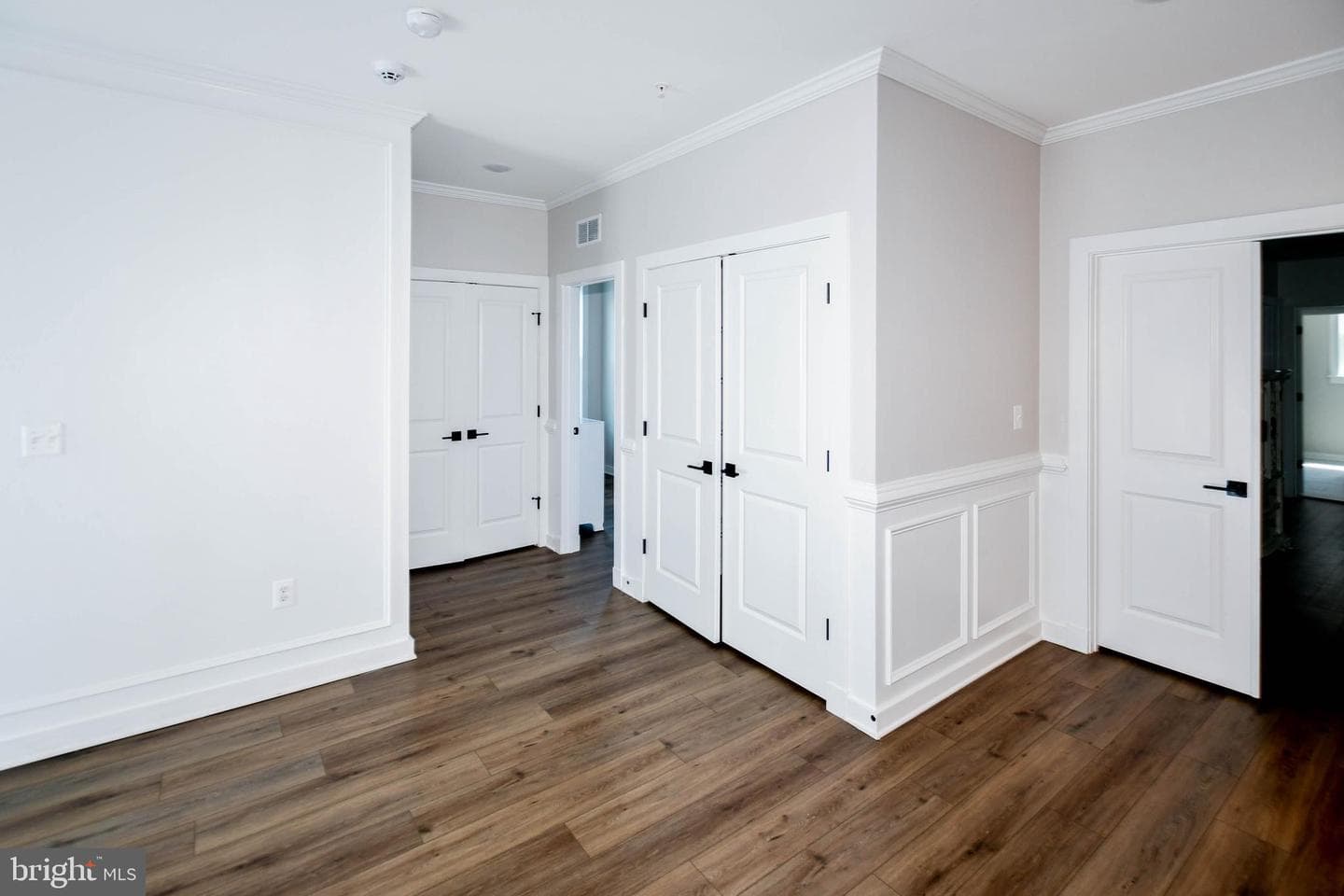 15921 Hyde Park Place photo 49