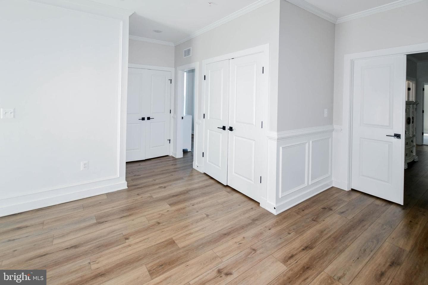 15921 Hyde Park Place photo 72