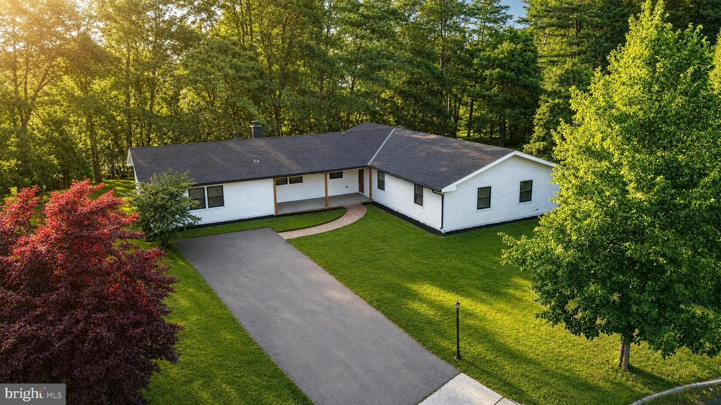 9200 Pleasant Court, Laurel