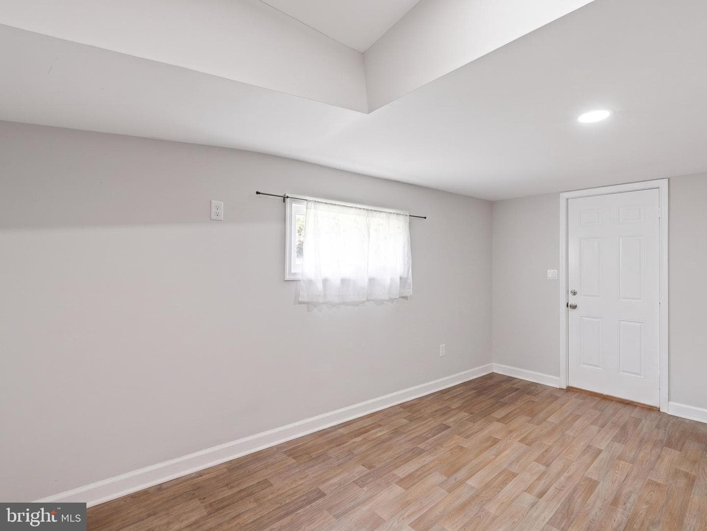 2607 Lakehurst Ave photo 13