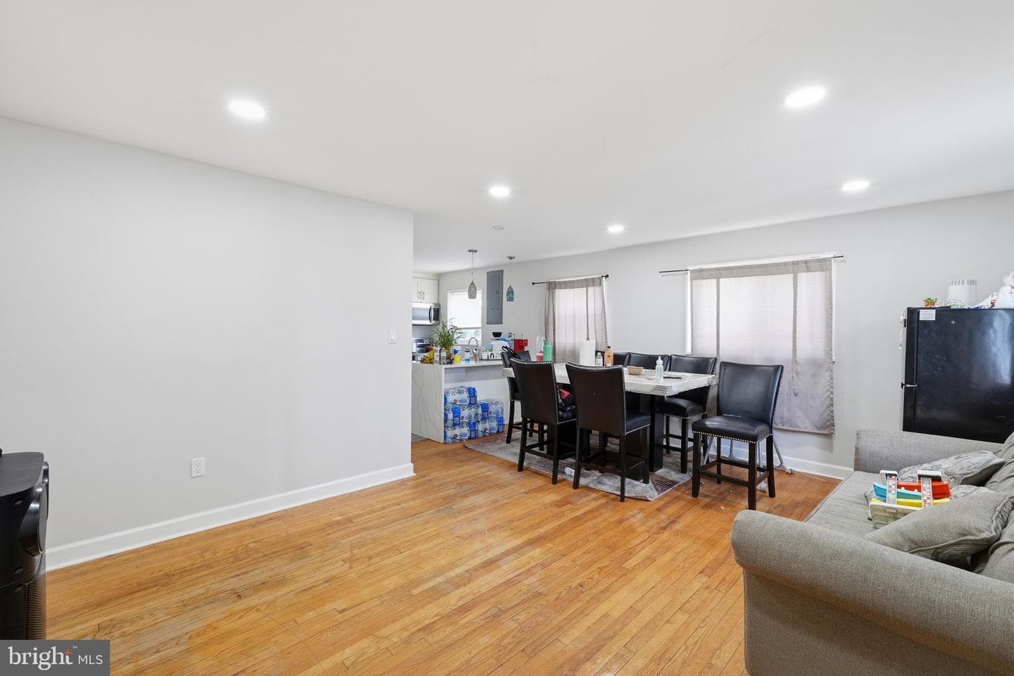 2607 Lakehurst Ave photo 5