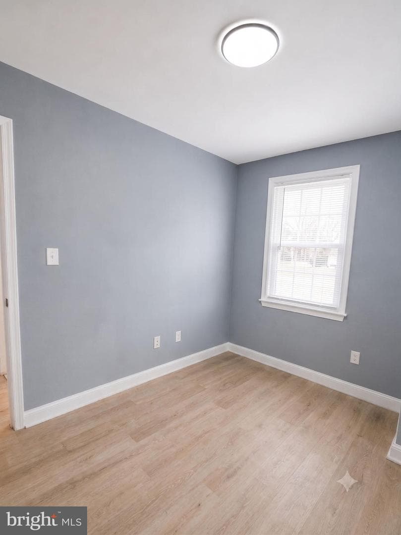 918 Mentor Avenue photo 30