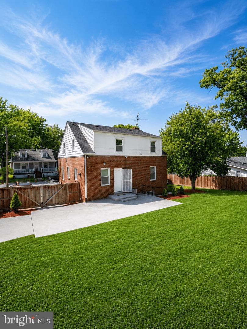918 Mentor Avenue photo 43